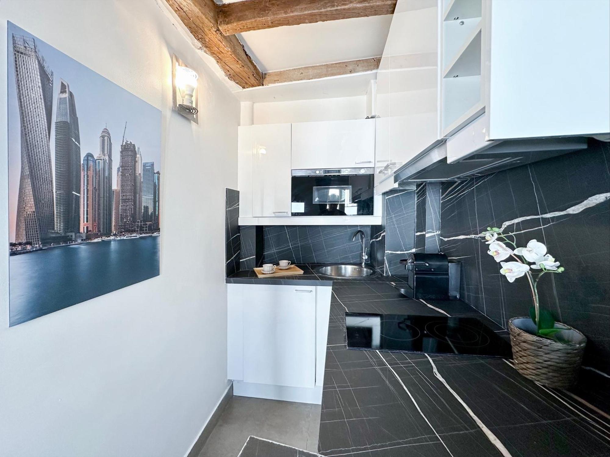 Chic Flat In Pantheon & Luxembourg Garden Apartment Paris Bagian luar foto