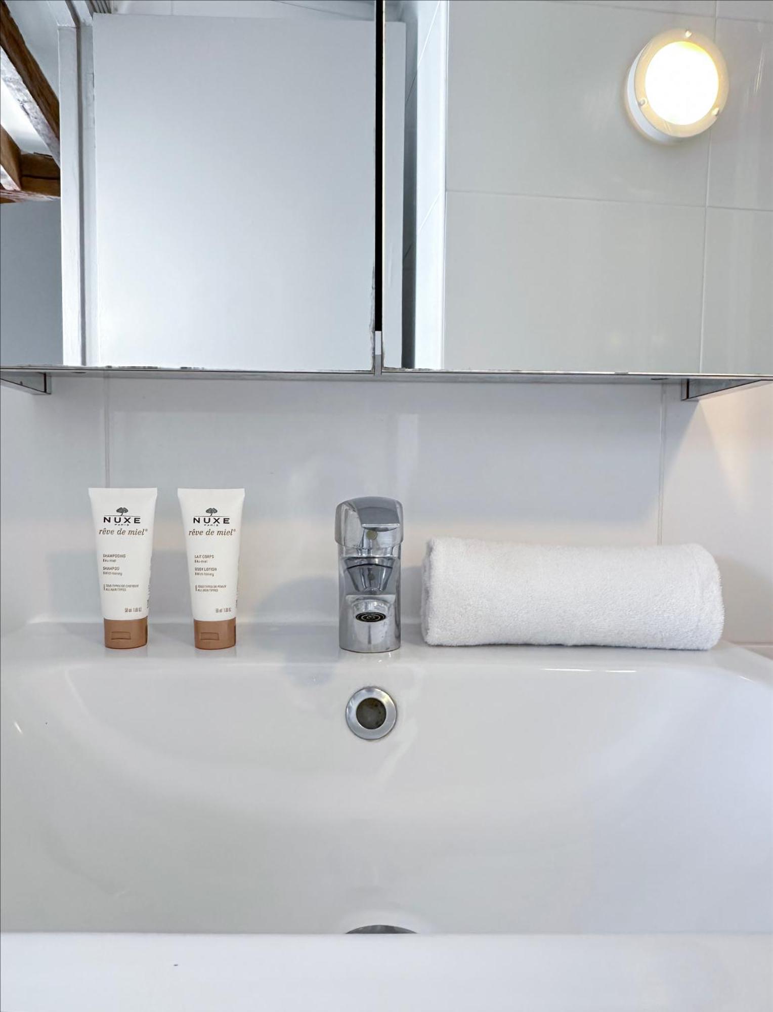 Chic Flat In Pantheon & Luxembourg Garden Apartment Paris Bagian luar foto