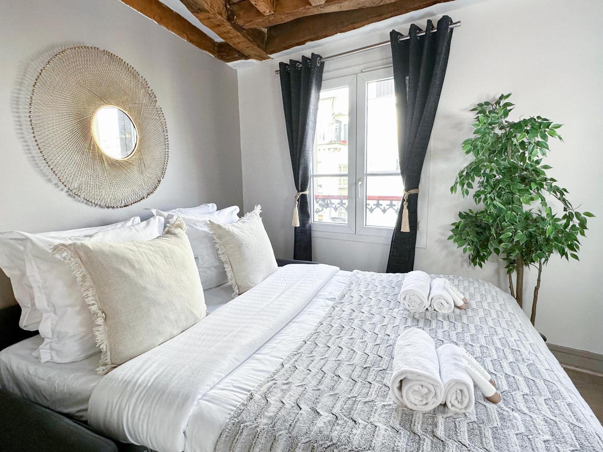 Chic Flat In Pantheon & Luxembourg Garden Apartment Paris Bagian luar foto
