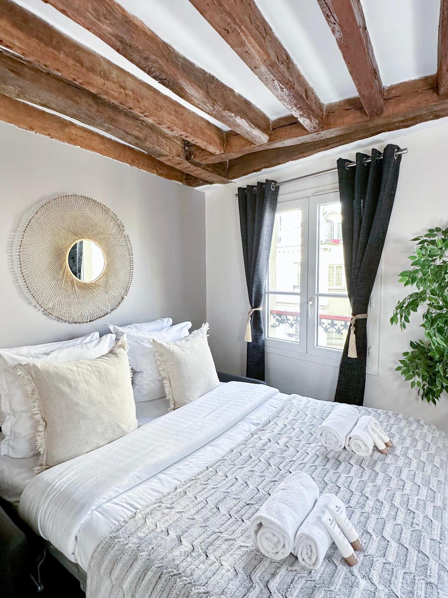 Chic Flat In Pantheon & Luxembourg Garden Apartment Paris Bagian luar foto